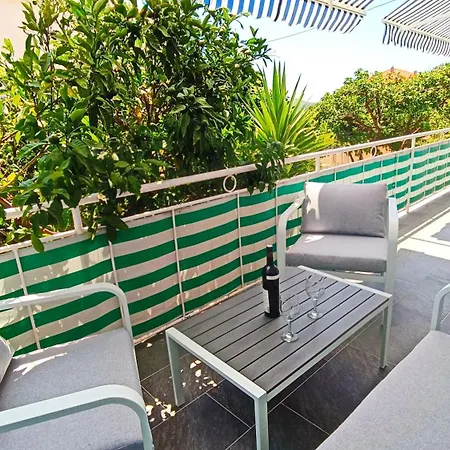 Two Sisters Lägenhet Trogir