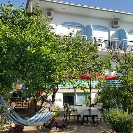 Two Sisters Apartament