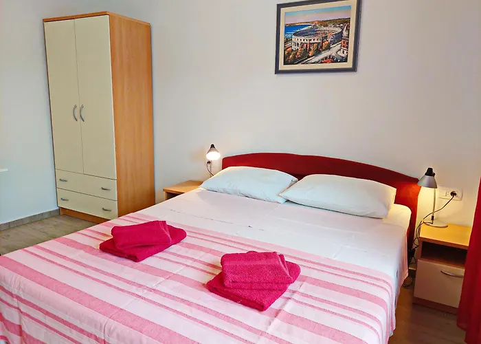 Two Sisters Apartman *